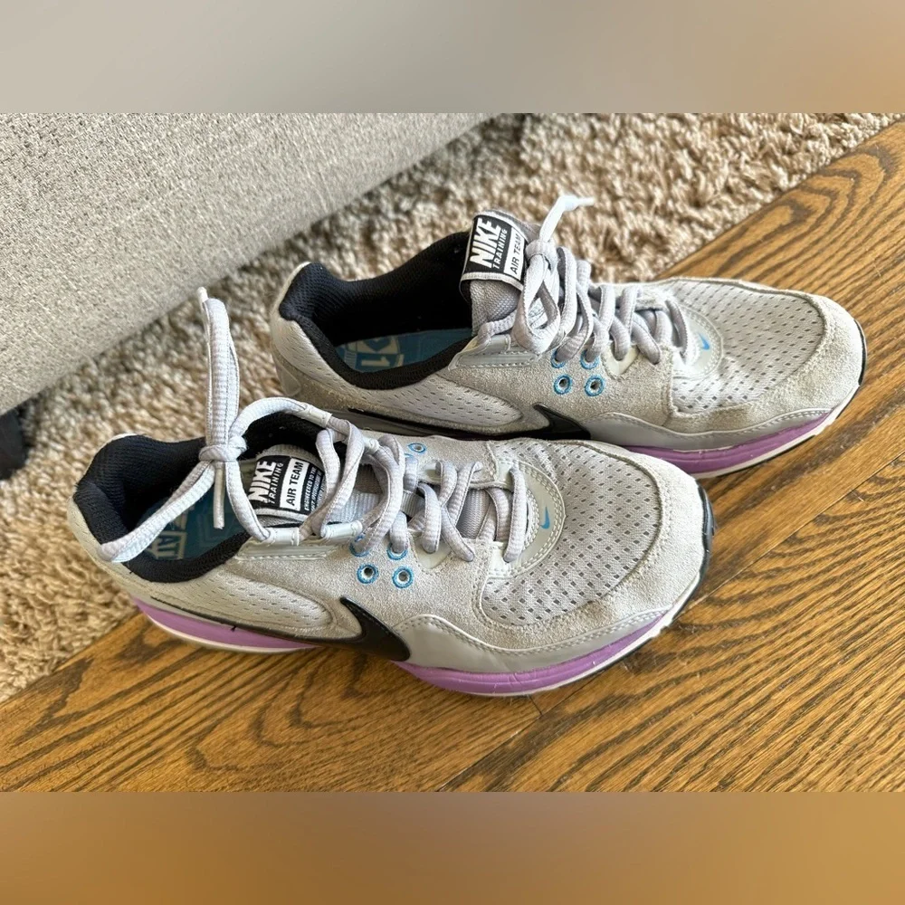 Nike Air Team Max Air Training Sneakers Women’s 7 Gray Purple